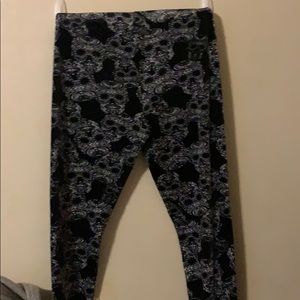 Xl soft velour sugar skull leggings